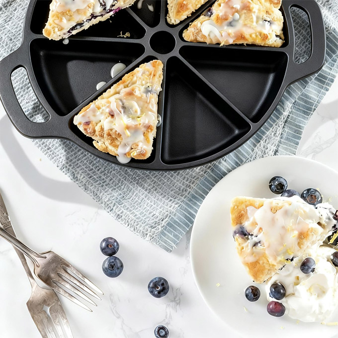 Pre-seasoned Cast Iron Wedge Pan
