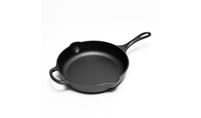 Skillet vs. Frying Pan: Similarities, Differences, and How to Choose