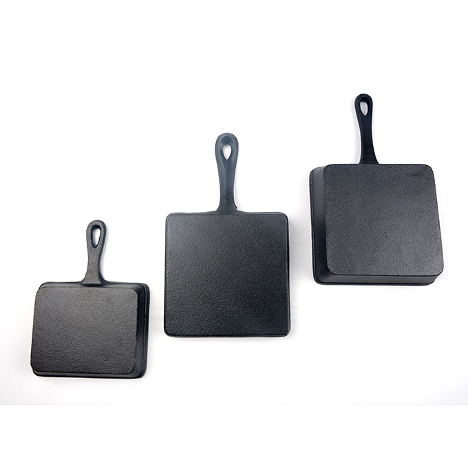 3-Piece Mini Cast Iron Skillet Set